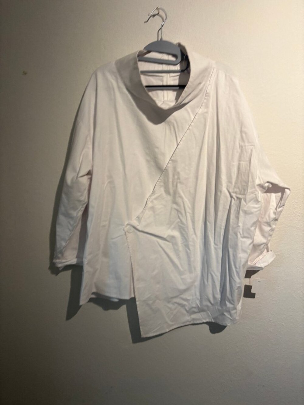 OSHO Plive White Asymmetrical Wrap Top Oversized Collar One Size